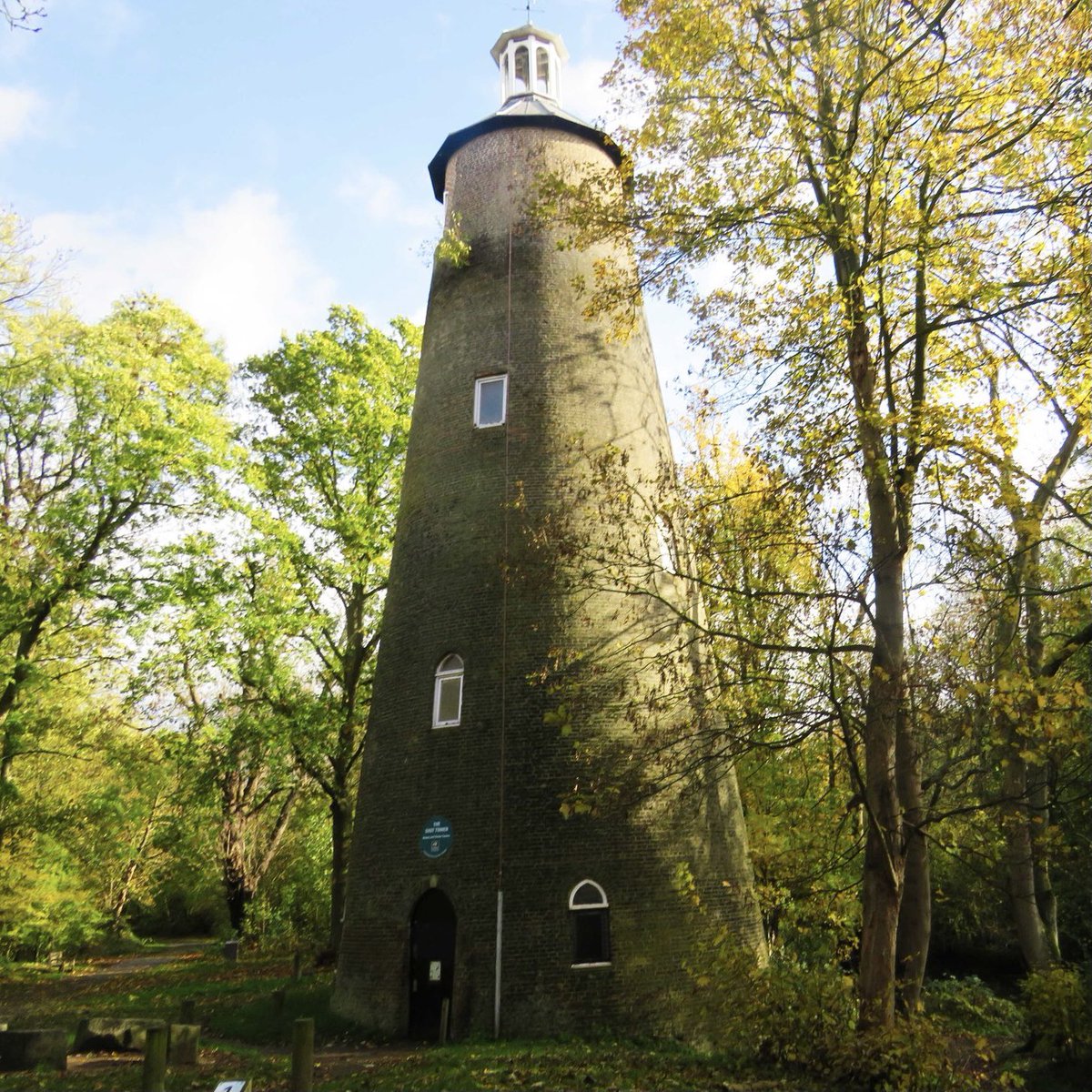 SteveBray999's tweet photo. Gorgeous dog walk around Crane Park in #Twickenham
#ShotTower #CranePark #Richmond https://t.co/NKNvFuFCsA