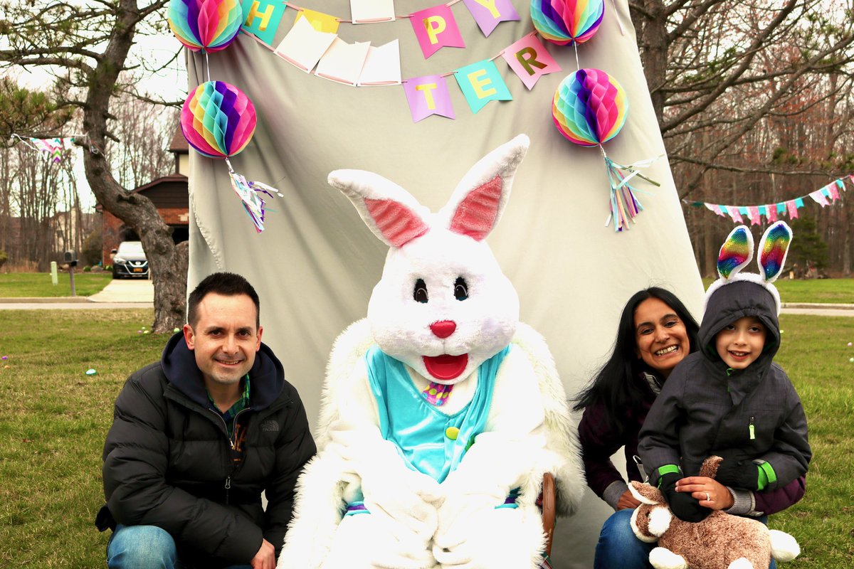 ryanenser's tweet photo. Happy Easter from my family to yours! Jesus is risen! ✝️ #HeIsRisen #ResurrectionSunday https://t.co/wlZ8hEXbda