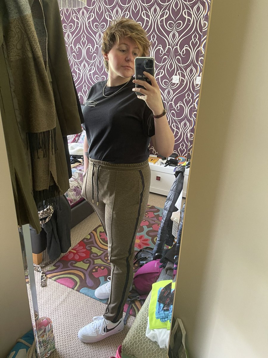 _gettingbored's tweet image. happy easter, lil pretties 🐣🥳