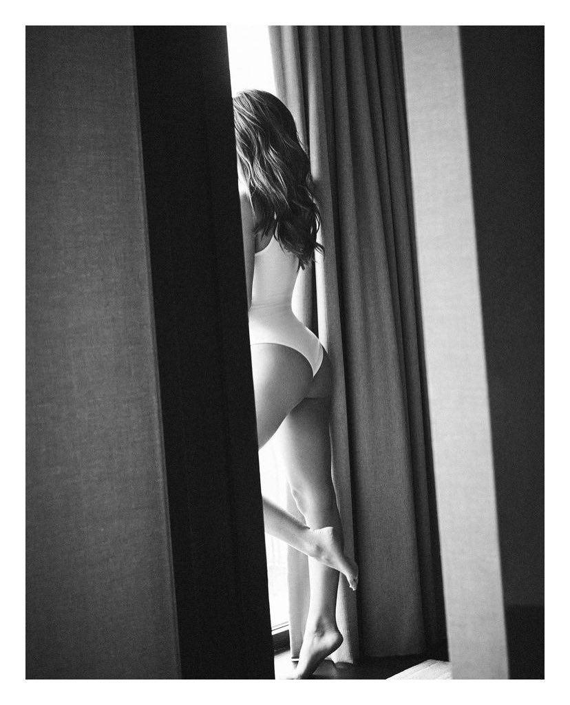 astraIdivinity's tweet image. ⠀ 

                 ❛ ʿ 𝗂𝗍 𝗌̲𝗍𝖺𝗋𝗍𝖾𝖽 𝗐𝗂𝗍𝗁
                            ᯓ  𝖺 𝒘𝒉𝒊𝒔𝒑𝒆𝒓... ❜ ˊ

⠀