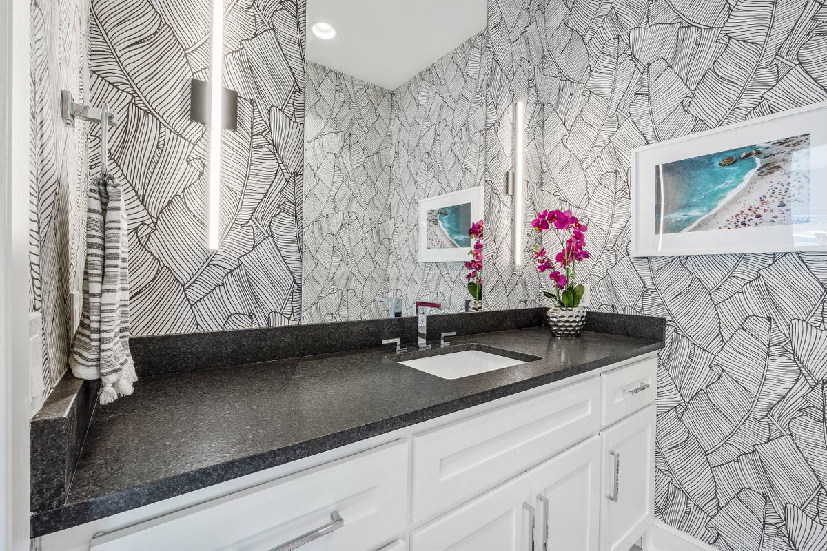 hōm kitchen + bath tweet media