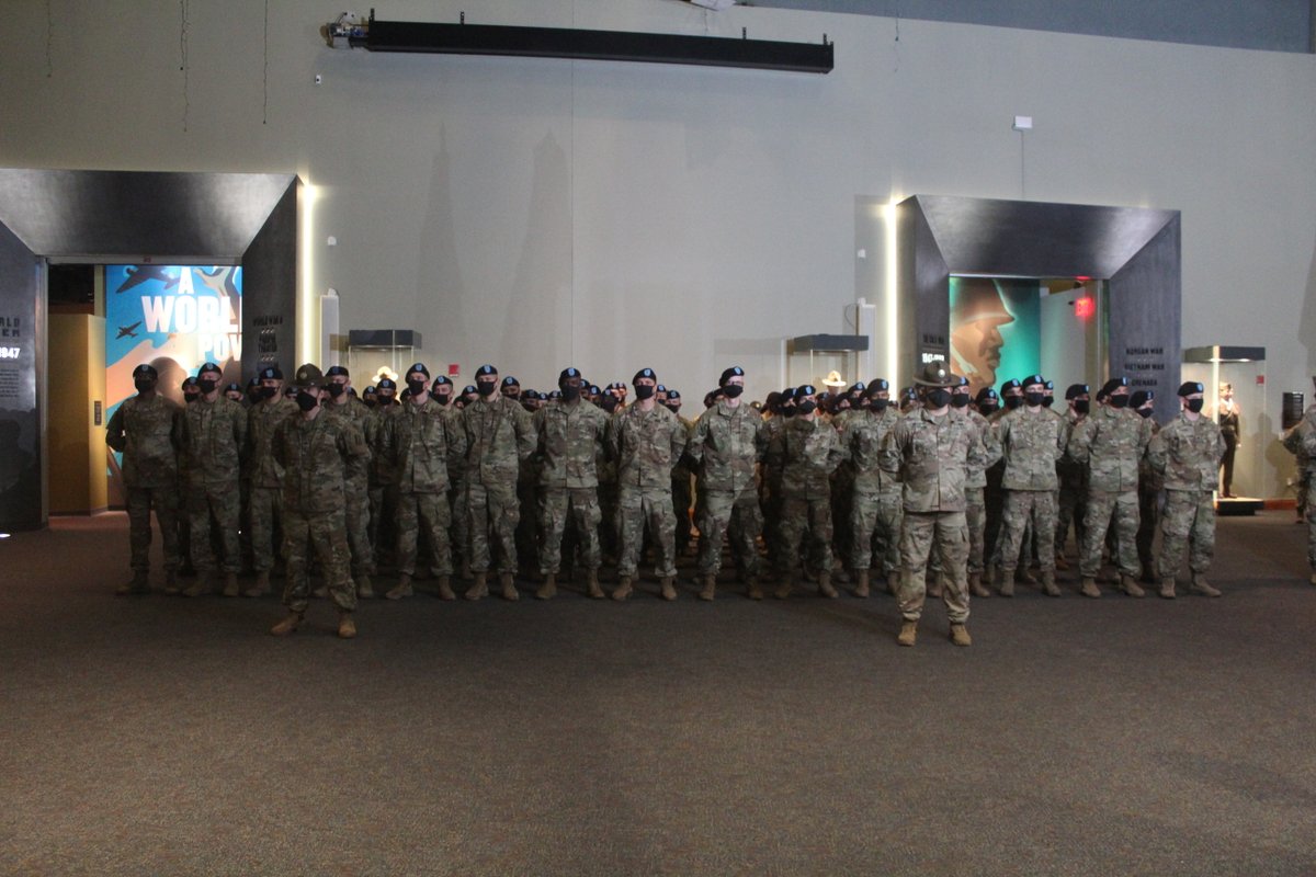 247_panthers's tweet photo. D Co/2-47 IN graduated 213 Infantry Soldiers 25 Mar 21 at the National Infantry Museum. #ConcurringCOVID #PNQ #VictoryStartsHere #FollowMe #BrillianceInTheBasics
#CultureOfExcellence 
@197SLEDGEHAMMER
@TRADOC 
@USArmy
@FortBenning
@Dave_Hodne
@PatDonahoeArmy https://t.co/sJLD26hsYe
