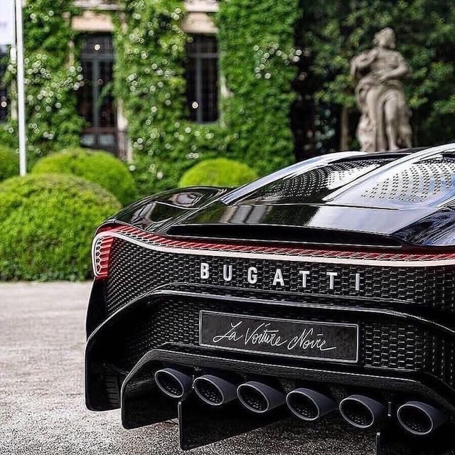 motorforms's tweet photo. Bugatti La Voiture Noire 🥵 https://t.co/zol0exTZ2h
