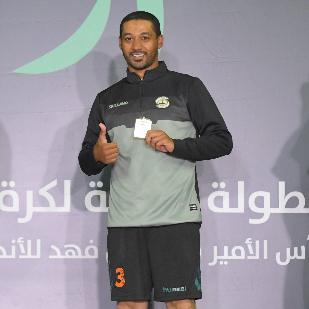 الحمد لله رب العالمين والف مبروك للجميع ادارة وجهاز فني واداري وللمحاربين الابطال اللي دائما رافعين راسنا فيكم 🤾🏼‍♂️🥇                    #نادي_النور  💚🧡🖤