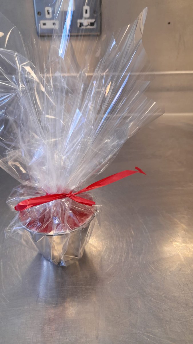 Sshanley3's tweet photo. The Easter Bunny catered for all dietary needs at Clontarf Hospital. Wishing all patients and staff working today a very  special Easter. #fabcateringteam https://t.co/U3hGkh9SQU