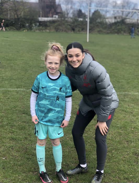 WalshEmms's tweet photo. When Ruby met Evie @halewoodcofe https://t.co/tYfbm2AEC2