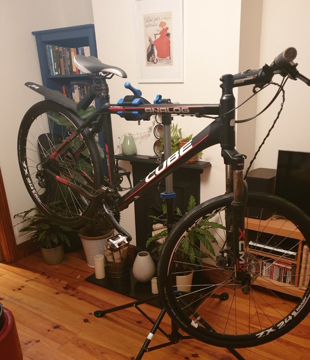 TrinityGardener's tweet photo. @stolenbikesdub Cube Analog 2009 Mountain bike (locked) stolen outside house in Ballybough, Dublin 3 this afternoon. Fitted with new slick Schwalbe City Jet tyres. Would appreciate if anyone sees it around or for sale. Thanks https://t.co/WbL7vbd7IZ