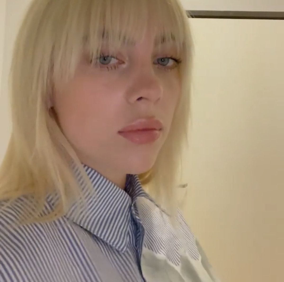 cuttiebillie's tweet image. billie eilish in frozen 3