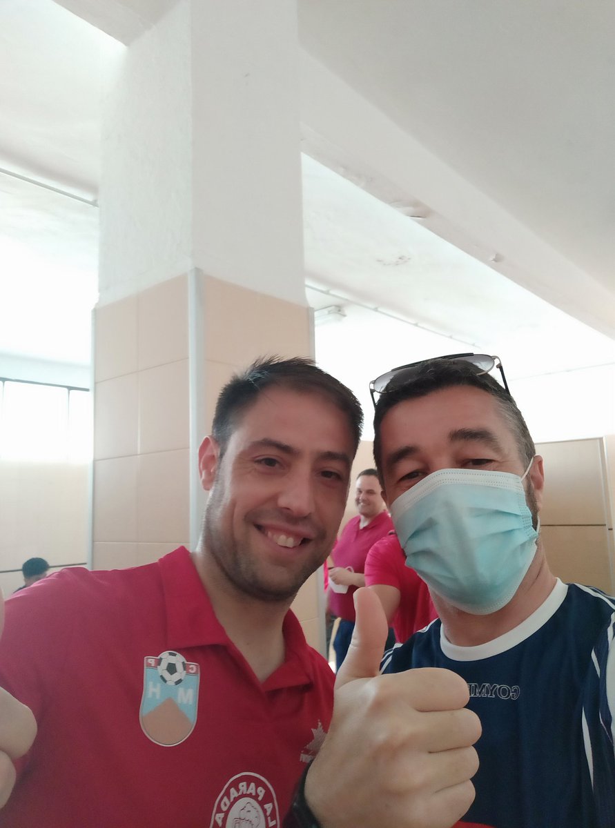 Si un futbolista hace el gol de la victoria en el min. 88' y tiene la grandeza de acordarse (con toda la lógica euforia) de dedicarte ese gol que te había prometido hace unas semanas, quiero decir que estamos ante un tipo con una categoría humana excepcional

Gracias <a href="/JoseAngel9_/">Jose Ángel Delgado</a>