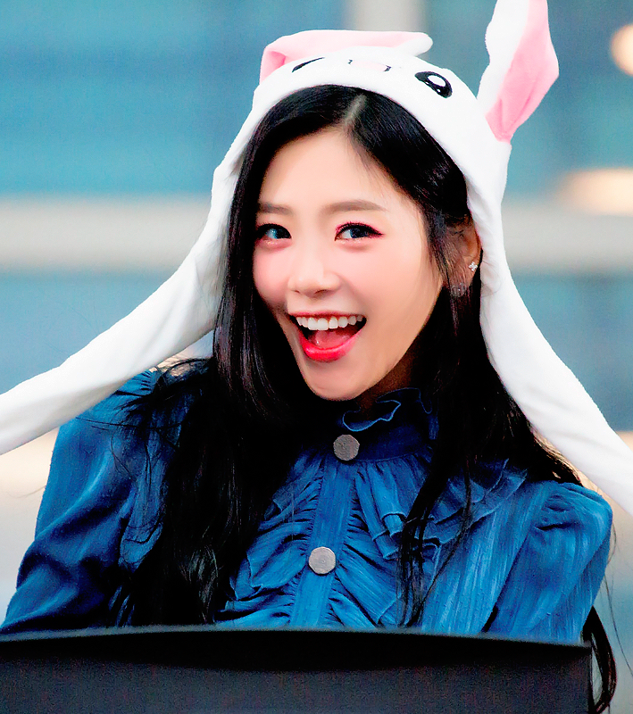 K49MJ's tweet photo. #KCTDAY ㅡ 𝖈oelhinho da 𝗽𝗮́𝘀𝗰𝗼𝗮, o que trazes pra mim? https://t.co/vEwb4jbwXa