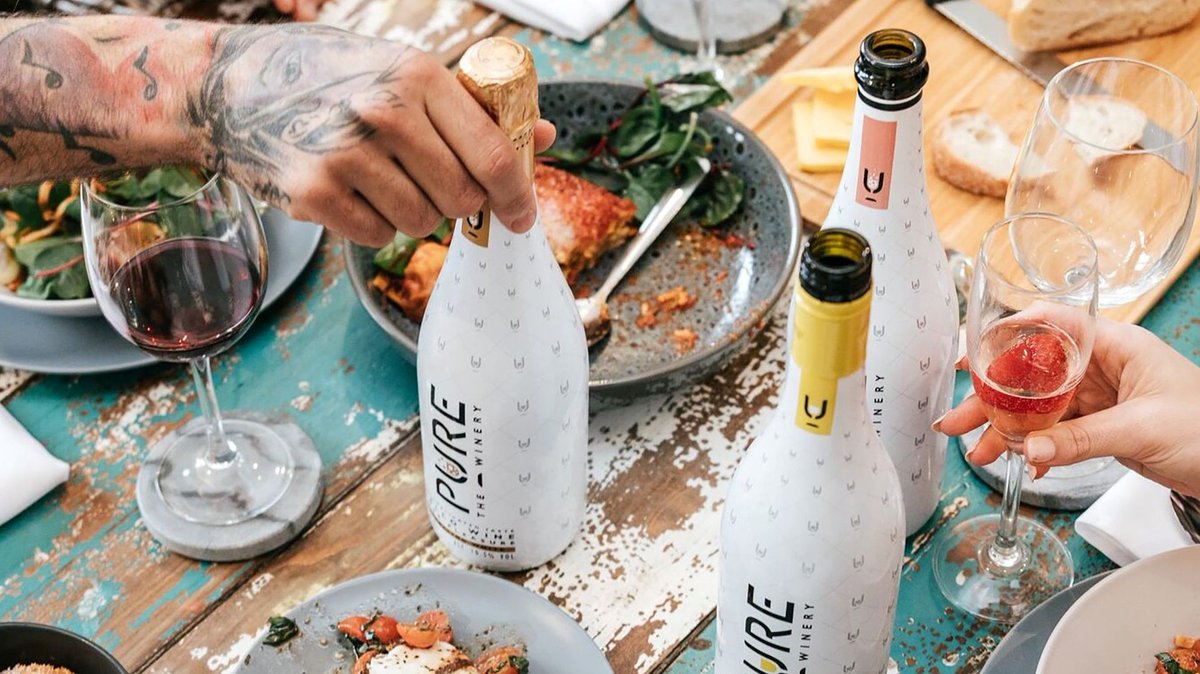Elevate your meal with a glass of our zero sugar, zero carb wine! 😋 

Available online and in-store at select locations. 
⁣⁣⁣⁣⁣
Find a location near you: bit.ly/2ZP3cVz