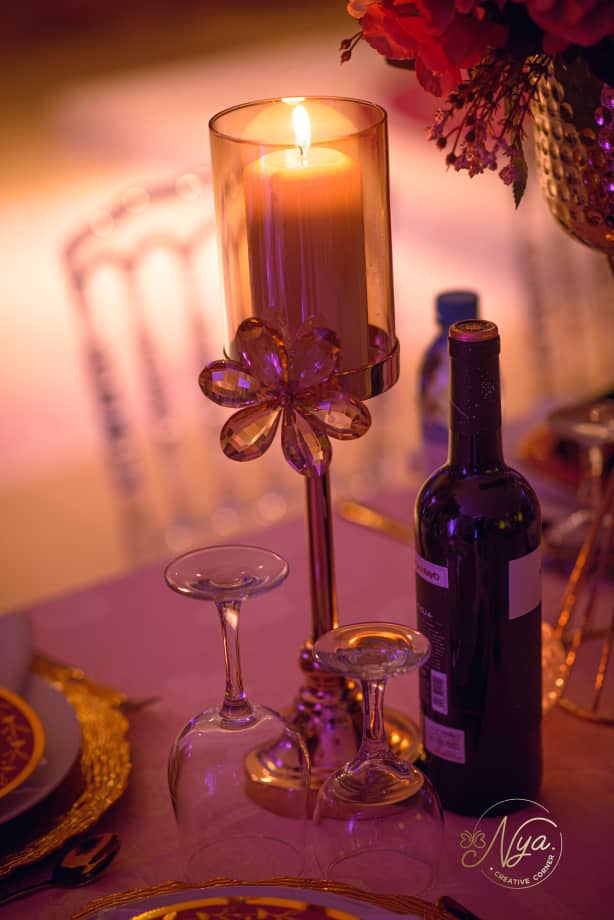 Nya_Creative's tweet photo. Hey peeps...hope you having a nice weekend 😊 don't forget to spend time with yourself and treat yourself right 😍 🍷

#NyaCreativeCorner #Wine #Relax #NCc #Decor #EventPlanner #Team228 #Flowers #Weekend #Decoration https://t.co/0n0wjeObb1