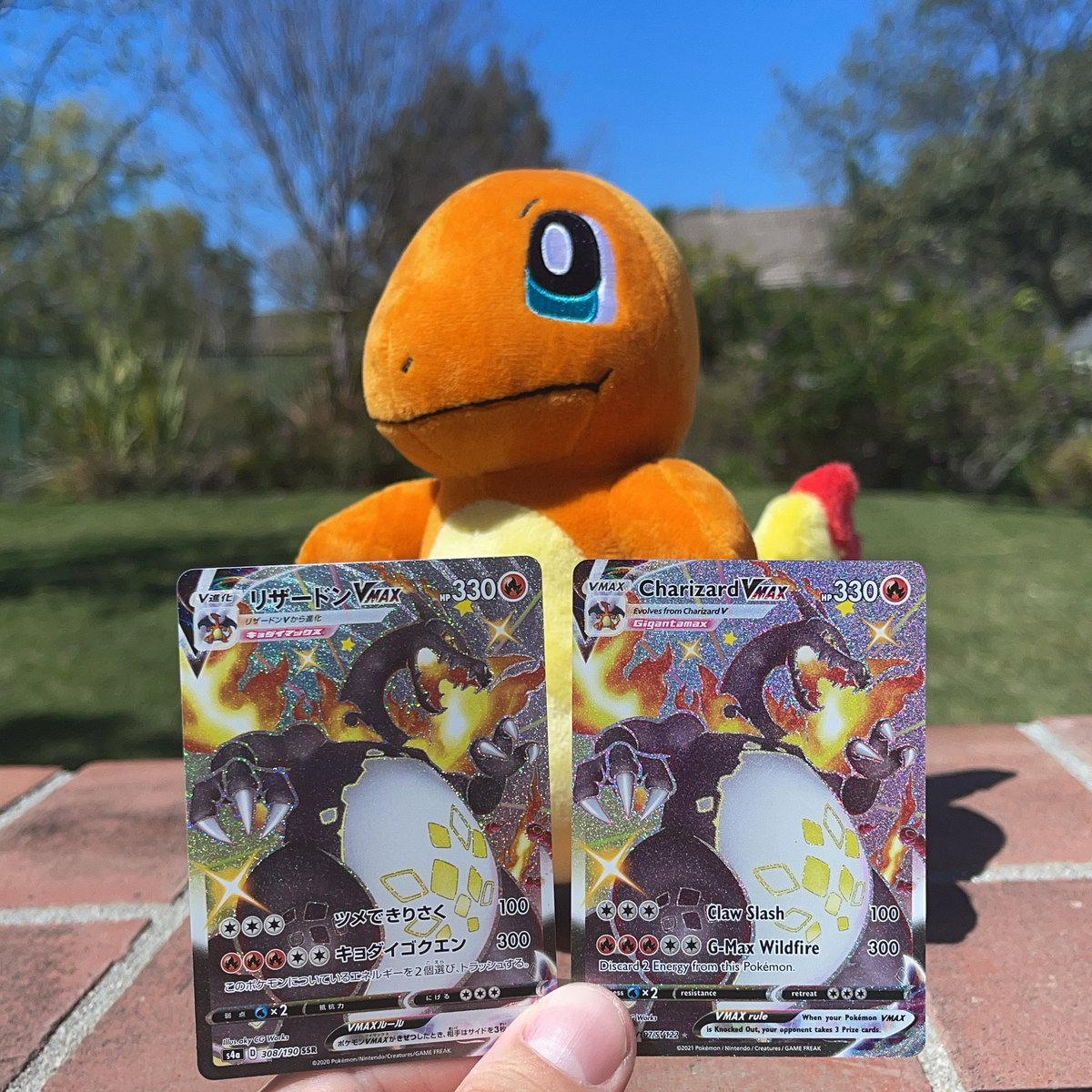 ThePackMan9's tweet image. I don’t know which one looks better! The Shiny Star V Charizard? Or the Shining Fates Charizard? 🔥
.
#charizard #charizardgx #charizardvmax #shinycharizardvmax #shinycharizard #shiningfates #pokemon #pokemongo #pokemoncommunity #pokemoncollector #pokemoncollector #pokemonpacks