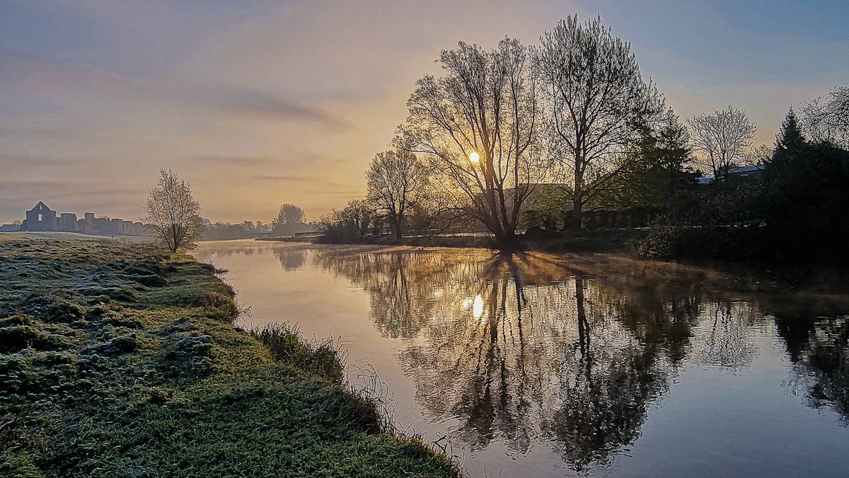 The stunning Porchfields Trim this morning. #trim #meath #trimtourism #ancienteast #irelandtravel #lreland🍀