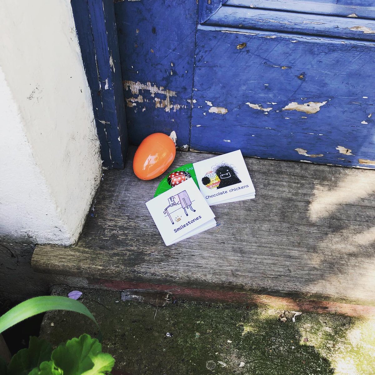 peckhambird's tweet photo. #bagsoffun #laughterandjoy #smilingpeople #smilestones #lovebugs #surprise #chocolateggs #hoppyeaster #loveandjoy #beyou #authenticity #staykind #beyoutiful #kindness #wishing #everyone #light #love #laughter and #joy in your dear #hearts πβ€οΈ @emmasophiemulder https://t.co/rXoa1YuZkM