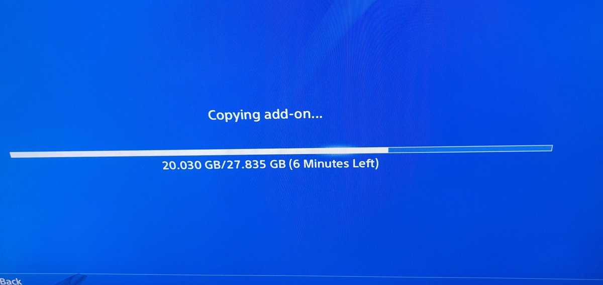 srt8_e30amit's tweet photo. @InfinityWard what the hells going on with the new update?? Every time I start my ps4 it's copying the add on and cannot play for 30 mins after starting the console https://t.co/S018SMvidw