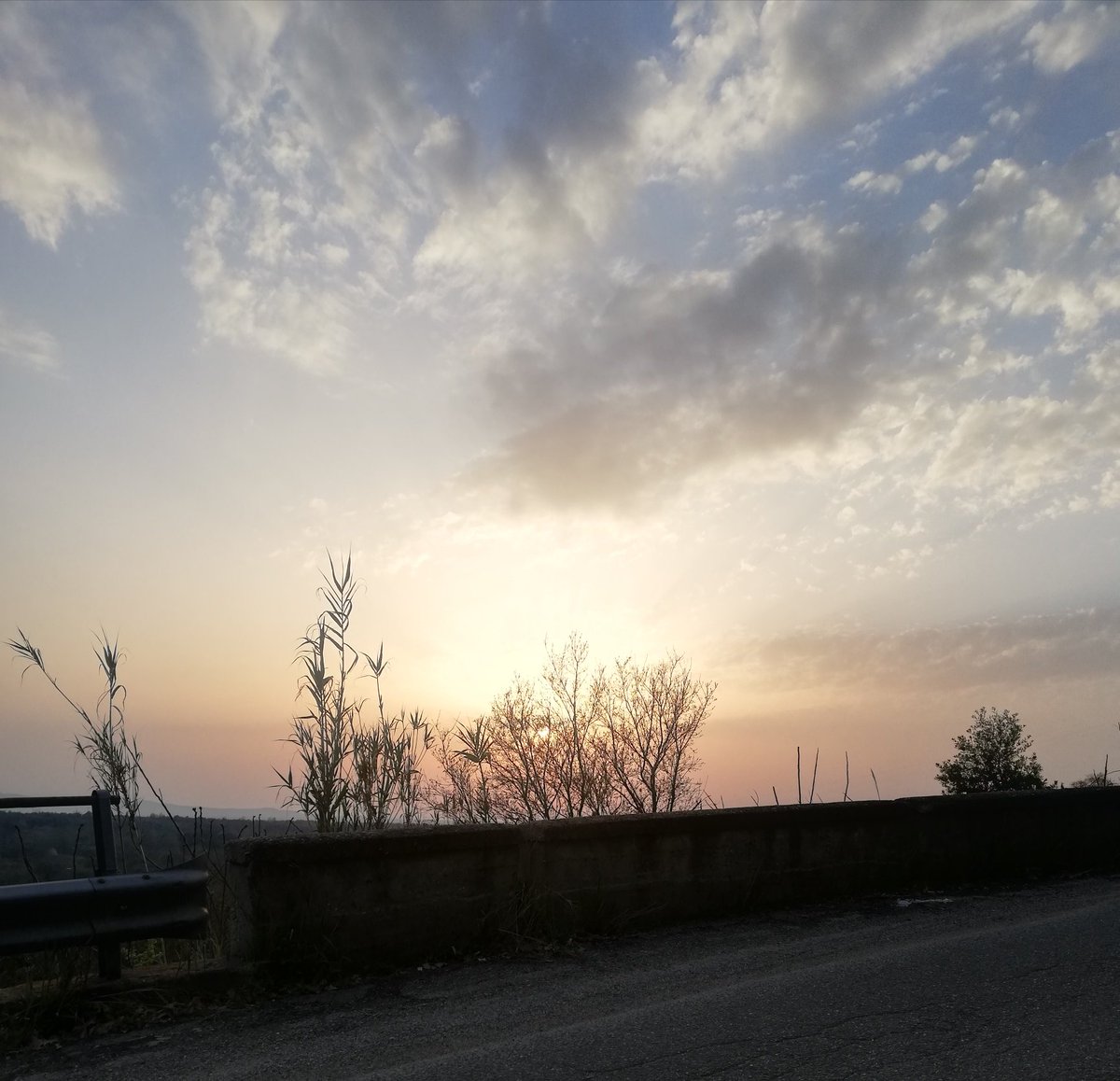 Beppe_Sorbara's tweet photo. #tramonto #colori #Calabria https://t.co/rFndfscdrE