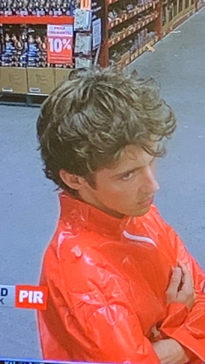 troyesivan's tweet image. you