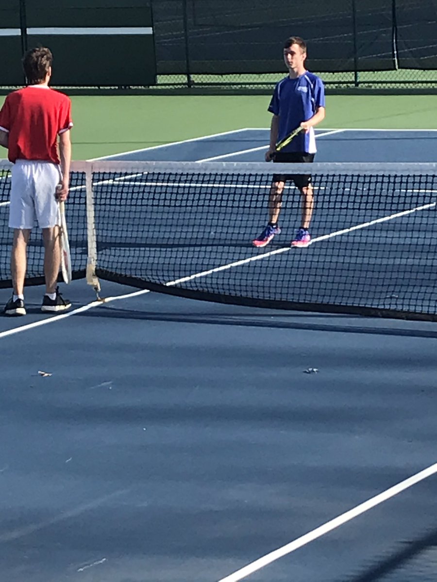 DefiBT's tweet image. DHS won their 1st match vs Wauseon 5-0 on 3/30/21. Go Dogs!