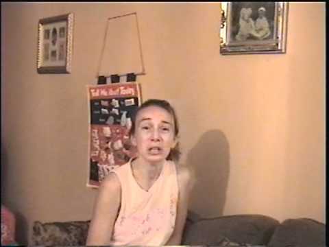 AddPalm's tweet image. มีคุณแม่ชื่อ elaine campione ได้ถ่ายวิดีโอบันทึกภาพเธอและลูกสาวอีก 2 คน ที่แปลกคือ elaine พูดจาด่าสามีเธอให้ลูกฟัง แต่พอปิดกล้องเสร็จ elaine ตัดสินใจฆ่าลูกๆทั้ง 2 ของเธอตาย และหลังจากนั้นก็กลับมาถ่ายคลิปตัวเองต่อ! เธอทำแบบนี้ทำไม? อ่านต่อในเธรดต่อไปได้เลย (1)