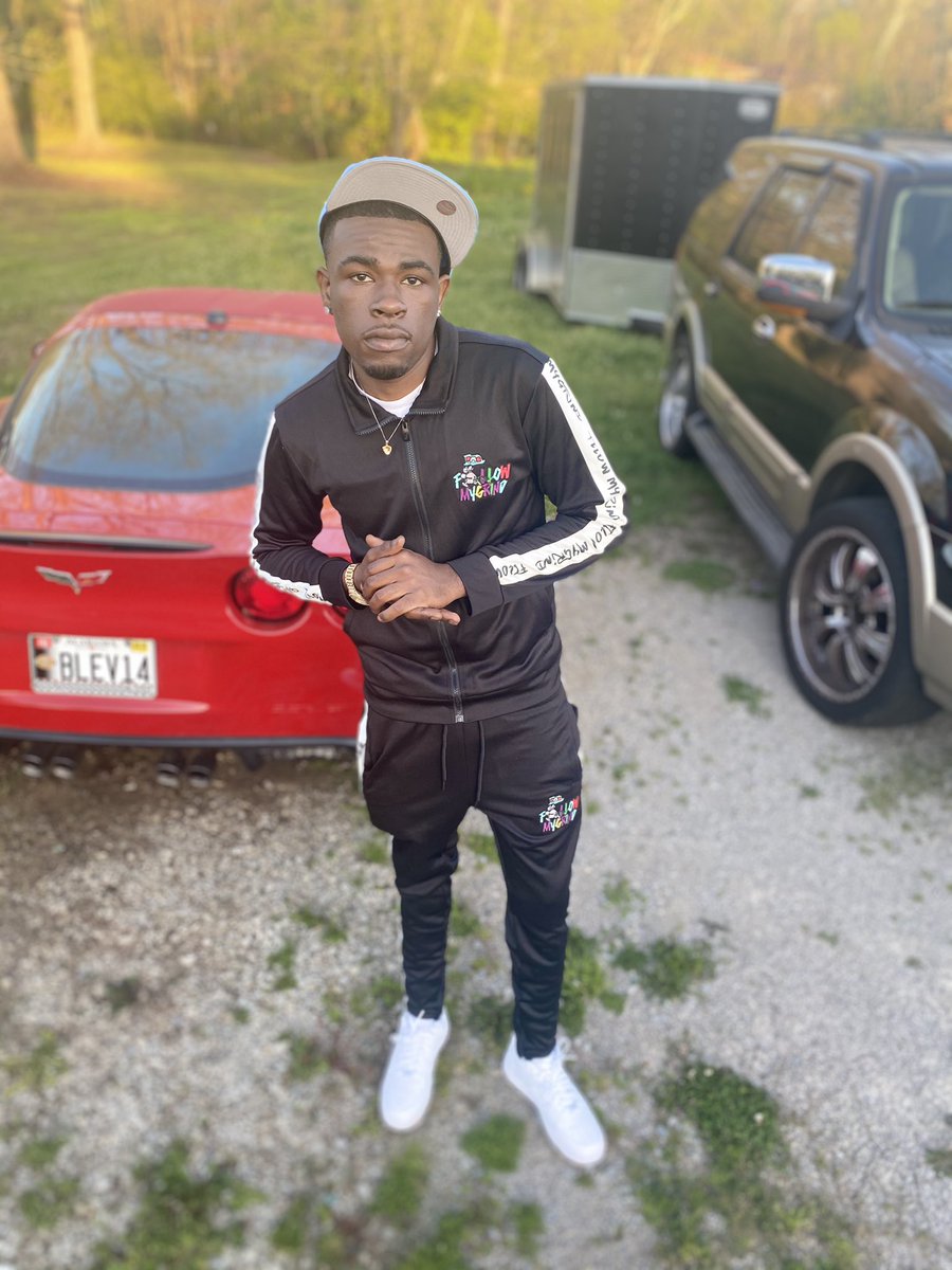 frank_mcgrue's tweet photo. Birds on my timeline call it Twitter‼️🔌 https://t.co/M5H3kokOaQ
