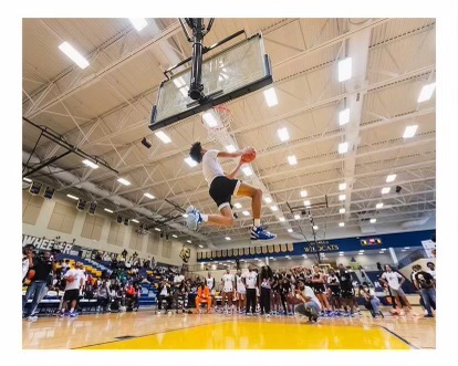 Mom_2ballers's tweet photo. #We’llSee @jwdub05
#dirty24
#HottyToddy 💙❤️🏀 https://t.co/TYjqZ6OSv8