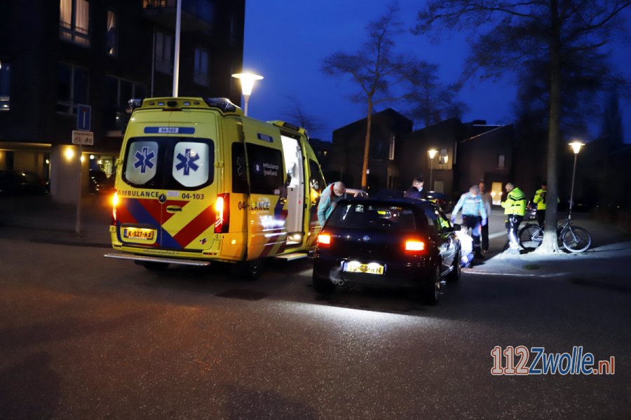 Fietser gewond bij aanrijding op kruising in Zwolle..