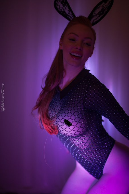 Happy Easter 🐰 Midnight Austin Bunny coming to my website and fan club tonight 🐣  . . . . . #easter #redhead<a href="/tag/easter"class="tags"><span>#easter</span></a><a href="/tag/redhead"class="tags"><span>#redhead</span></a><a href="/tag/ginger"class="tags"><span>#ginger</span></a><a href="/tag/happyeaster"class="tags"><span>#happyeaster</span></a><a href="/tag/easterbunny"class="tags"><span>#easterbunny</span></a>