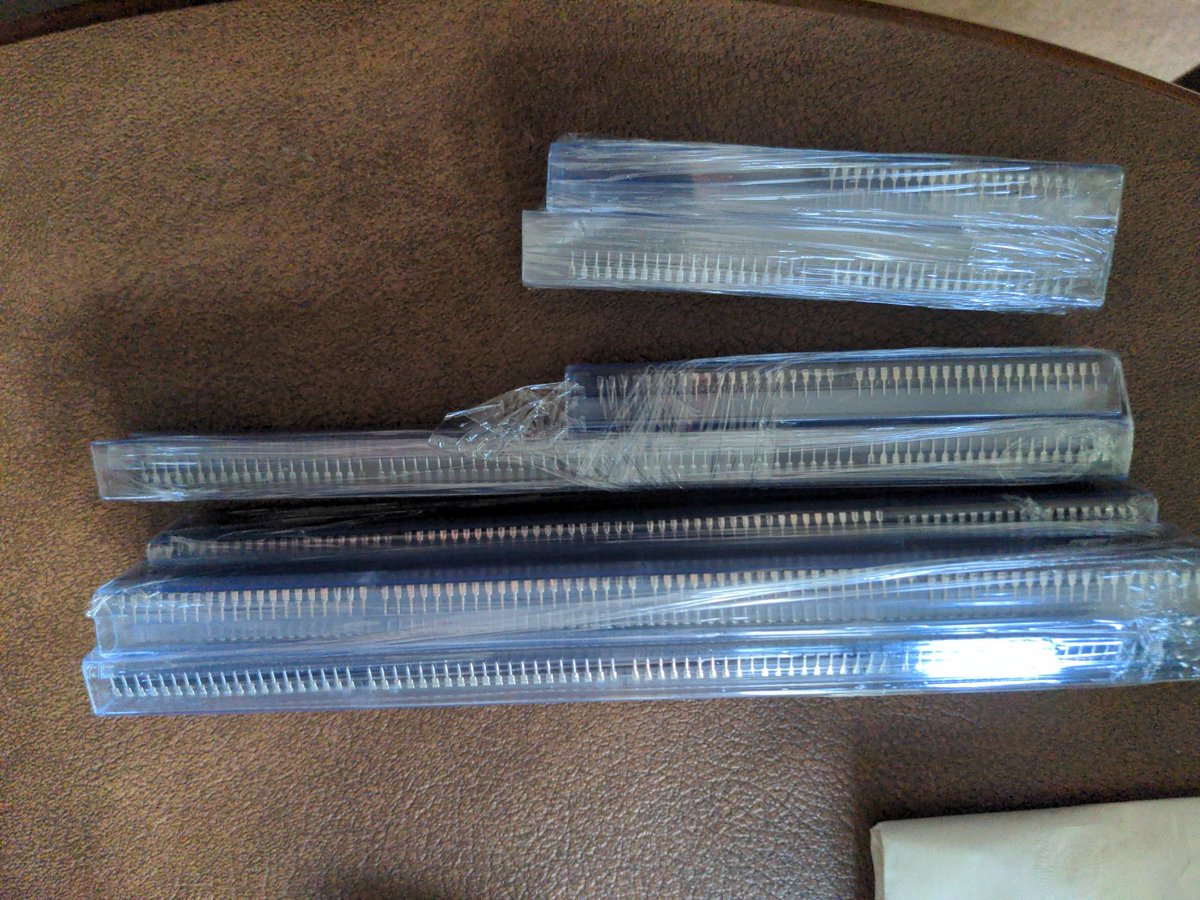 TechBEK99's tweet image. How TF did I end up with this many UA6528s. (NES PPU)