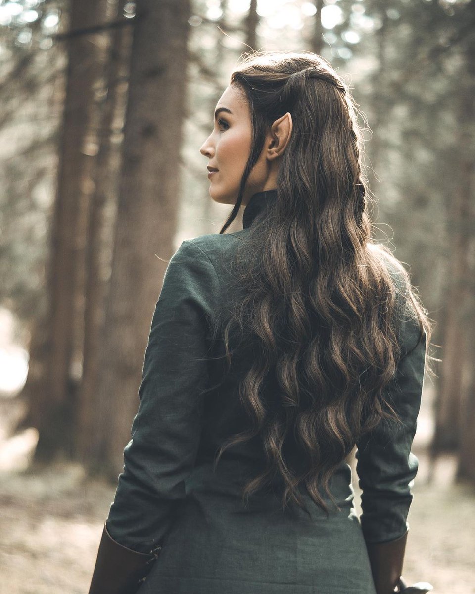 wigisfashion's tweet photo. ๐น #Arwen cosplay by beauty @timetravellingdreamer
๐ค Wig Style Code: LF5031
๐https://t.co/RhpAG7H3bm
#wigisfashion #wig #brownhair #cute #arwen #elf #elfcosplay #tolkien #tolkienite #rivendell #arwenundomiel #elves #cosplay #cosplaygirl https://t.co/h3gpYcYZXw