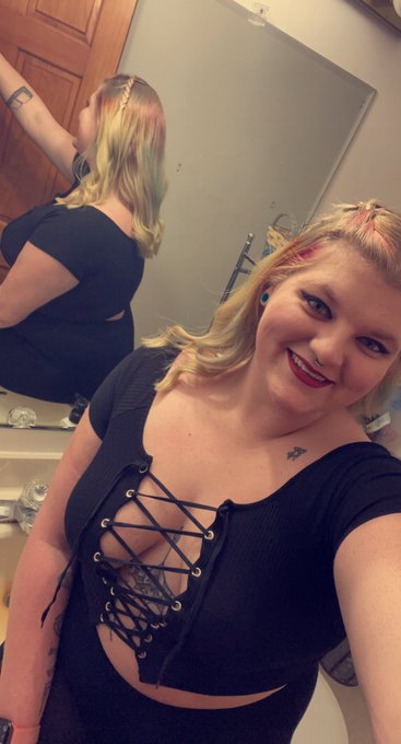 Sometimes I get #dressedslutty and go out #nightout #girlsNightOut #makeup https://t.co/eIV4WuKdFf<a href="/tag/dressedslutty"class="tags">#dressedslutty</a><a href="/tag/nightout"class="tags">#nightout</a><a href="/tag/makeup"class="tags"><span>#makeup</span></a><a href="/tag/girlsnightout"class="tags"><span>#girlsnightout</span></a>