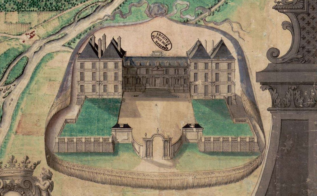 En 1697, Gourville restitue l'usufruit du château achevé à Louis III de Bourbon. L'aile commencée par Catherine de Médicis est détruite et remplacée par une terrasse, avec son symétrique de l'autre côté de la cour, et les pavillons sont effectivement bien terminés.