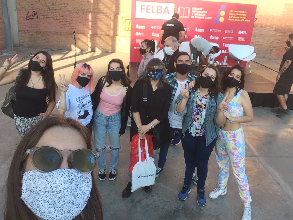 hijadeposeidon's tweet image. ¡CHARLA EN LA FELBA! ¡Muchas gracias por venir! @ferialibro 🤩🙌🏻