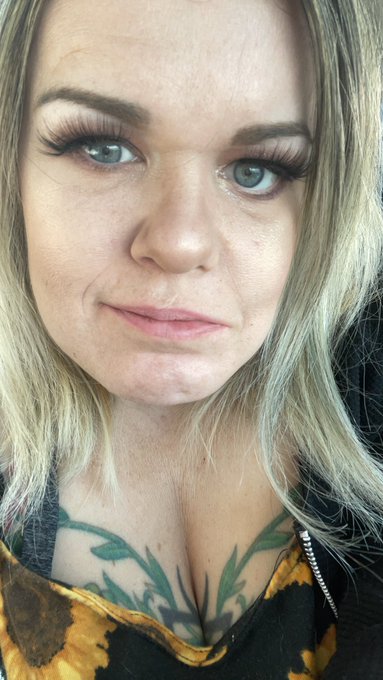 #SelfieSunday love❤️💚 https://t.co/vAftJcgHBl<a href="/tag/selfiesunday"class="tags">#SelfieSunday</a>