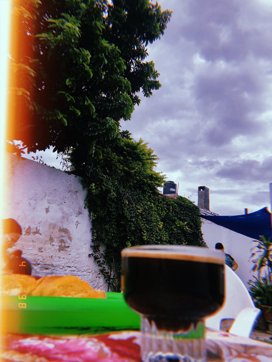 celu66's tweet photo. Siempre cafecito! Felices pascuas pipol del love ❤️😍♥️🌈 gracias @ChechuBuabud y @GladycitaEF por el asado, chocolates y sobre todo el amor familiar- ❤️😍 https://t.co/hIqYyYTqDT