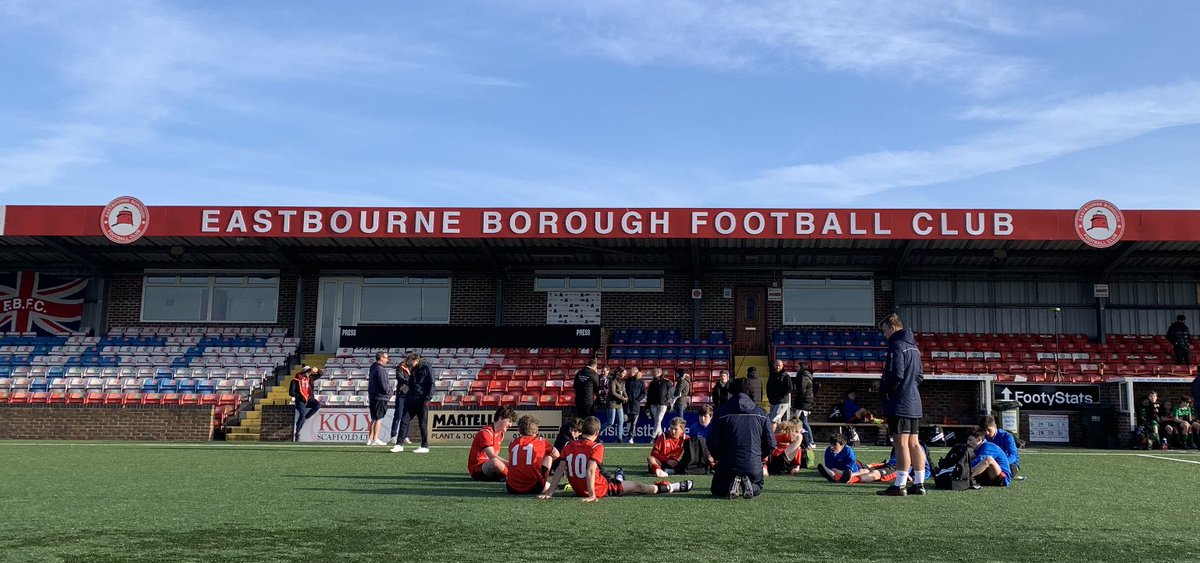mrstevehanlon's tweet photo. Excellent game of Easter Sunday Grassroots Football. Victory for @EBYFC_ over Burgess Hill #ebyfc #ebfc https://t.co/YCpgFPmm5k
