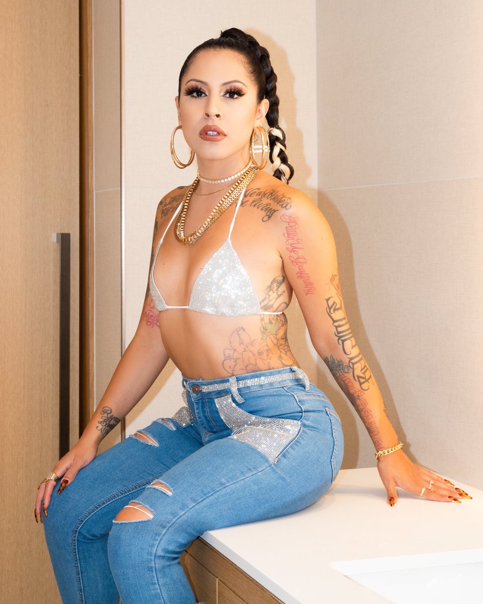 SassyPartyClub's tweet photo. @reverielove in Sassy Party top and jeans!! 💕💕💕

❤️Shop our NEW items now at https://t.co/R2QRSr9tfj https://t.co/cj1Itb2qTQ
