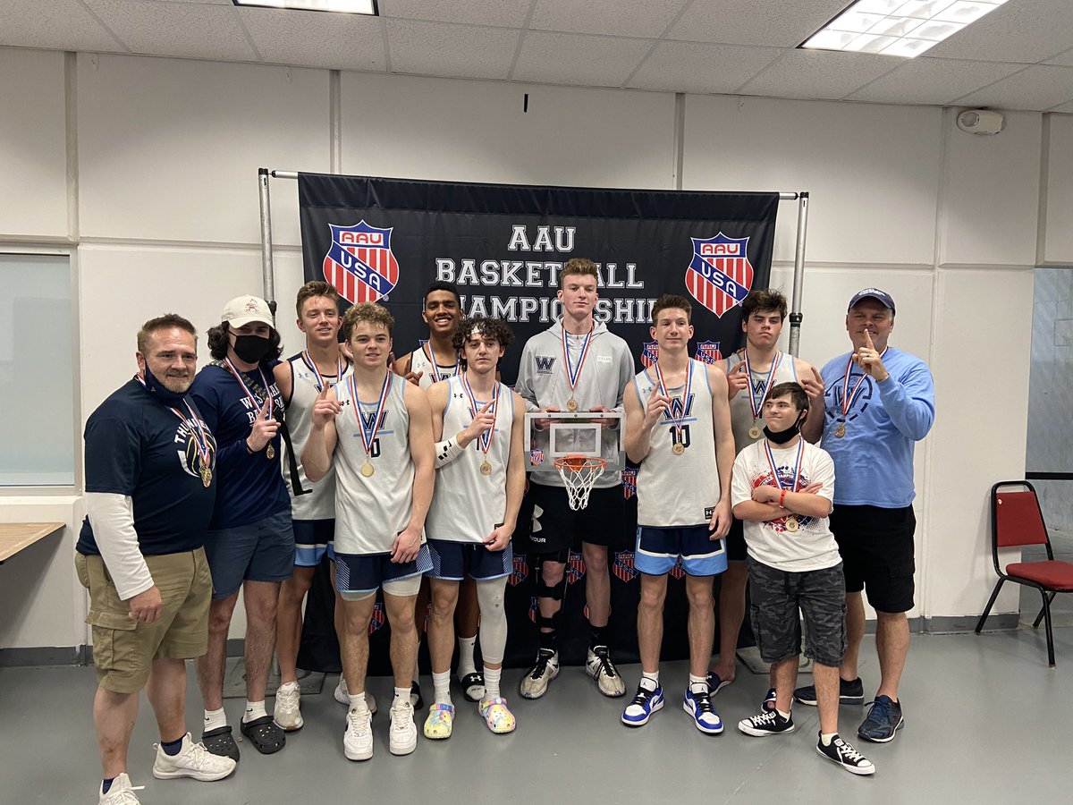 Oakley Slade tweet media