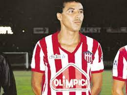 Data1924's tweet photo. #Data1924 Sebastián Viera (@sebavierareal) con 401 partidos iguala a @haiderp14 en el 3° puesto del Ranking de jugadores con más partidos de LIGA con la camiseta de Junior
1. Dulio Miranda (427)
2. Alexis Mendoza (416)
3. Sebastián Viera y Hayder Palacio (401) https://t.co/rrWw3PRFMX