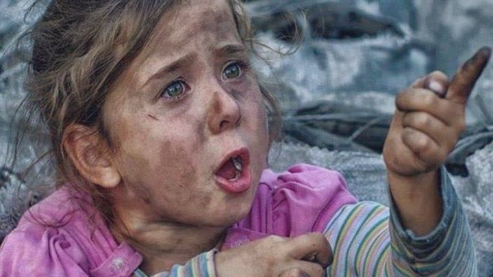 لا تلحقك دمعه و لااا يلحقْكّ ضيق 
انتي ؛ خلقكّ الله للفرحـه ، ، سبب !

و الله ياا وجهك ، ، ترا ماا هو يليق  '
 للـ "حزن و لا لـ الشقى و لا التعبّ " 

#فهيد