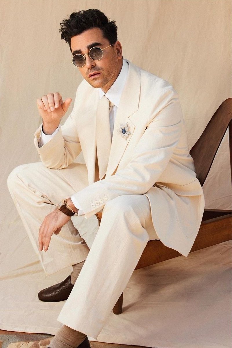 bestofDLevy's tweet photo. Dan Levy for the SAG awards (2021) https://t.co/aDVz4say6W