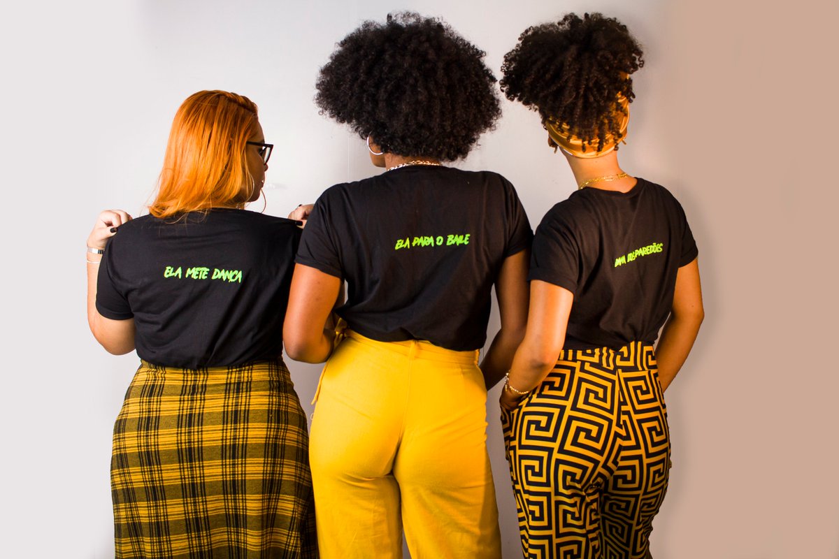 pagodeporelas's tweet image. digite seu nome: e qual sua frase? 😆

Gio: ela mete dança 💃🏾
Bea: ela para o baile 🚦
Joy: a dama dos paredões 😘

#NovaDécadaDoPagodão #MulherNoPagode