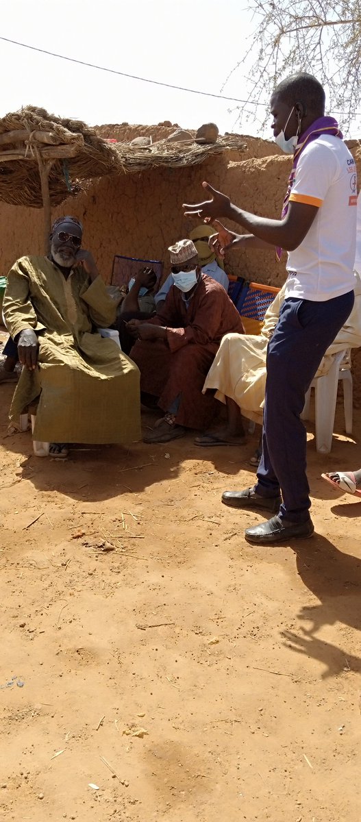 Aujourd'hui Dimanche 4 Avril 2021 le Groupe Scout de Sabon Gari était au côté de la population de Kolloma (village rattaché de la ville de Tahoua) afin d'échanger sur les conséquences liée au Mariage précoce,une manière de rompre catégoriquement avec cette pratique malsaine.