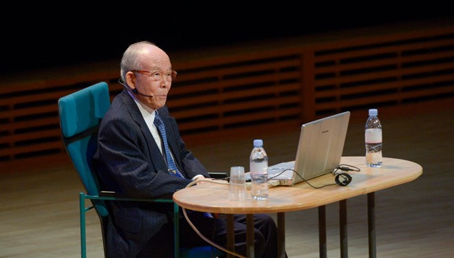 NTVTeknoloji's tweet photo. LED'in mucidi Nobel ödüllü Akasaki İsamu öldü https://t.co/0FCycXaixn https://t.co/lVgV0VmVVx