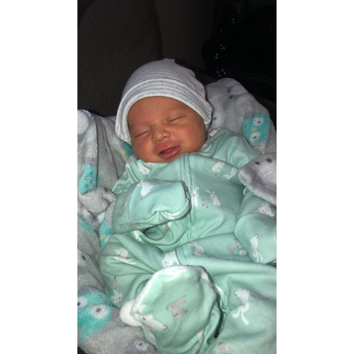 uniquee_genesis's tweet photo. My sweet baby boy, you are more than we ever expected and better than we ever imagined mommy, daddy &amp; big brother love you so much♥️🥺🥰 #1weekoldtoday👣 #babyNoel🤱🏻 #1steaster🐣 https://t.co/j7GF9aHeRw