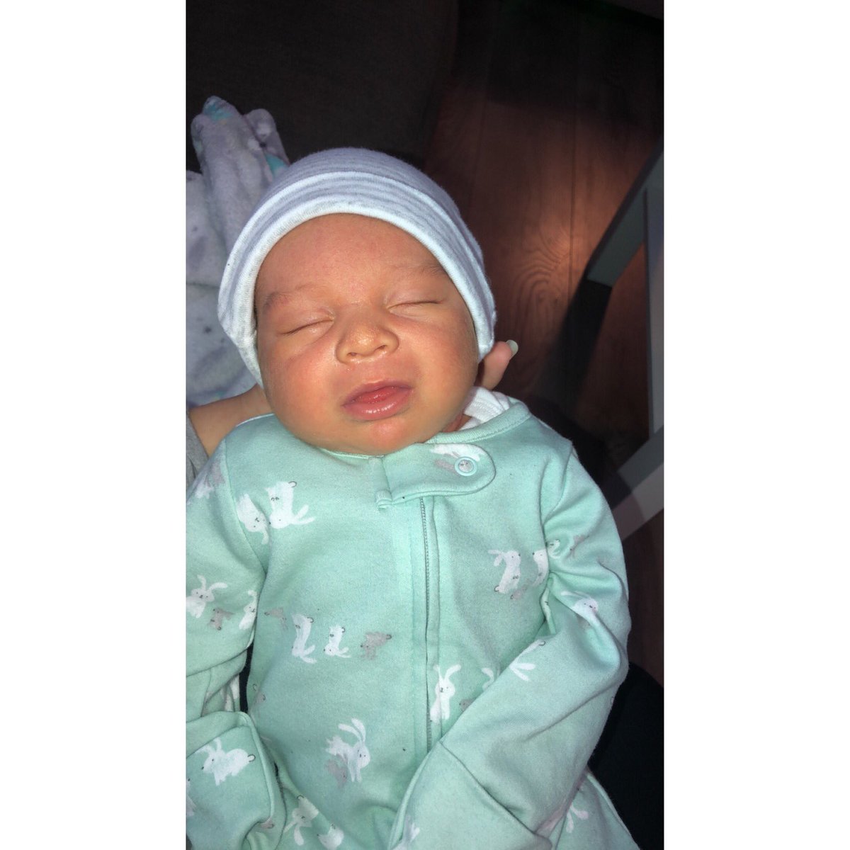 uniquee_genesis's tweet photo. My sweet baby boy, you are more than we ever expected and better than we ever imagined mommy, daddy &amp; big brother love you so much♥️🥺🥰 #1weekoldtoday👣 #babyNoel🤱🏻 #1steaster🐣 https://t.co/j7GF9aHeRw