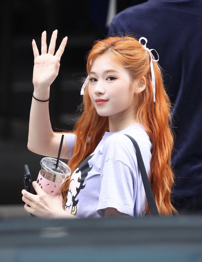 can we talk about her???? can we PLEASE talk about her??????