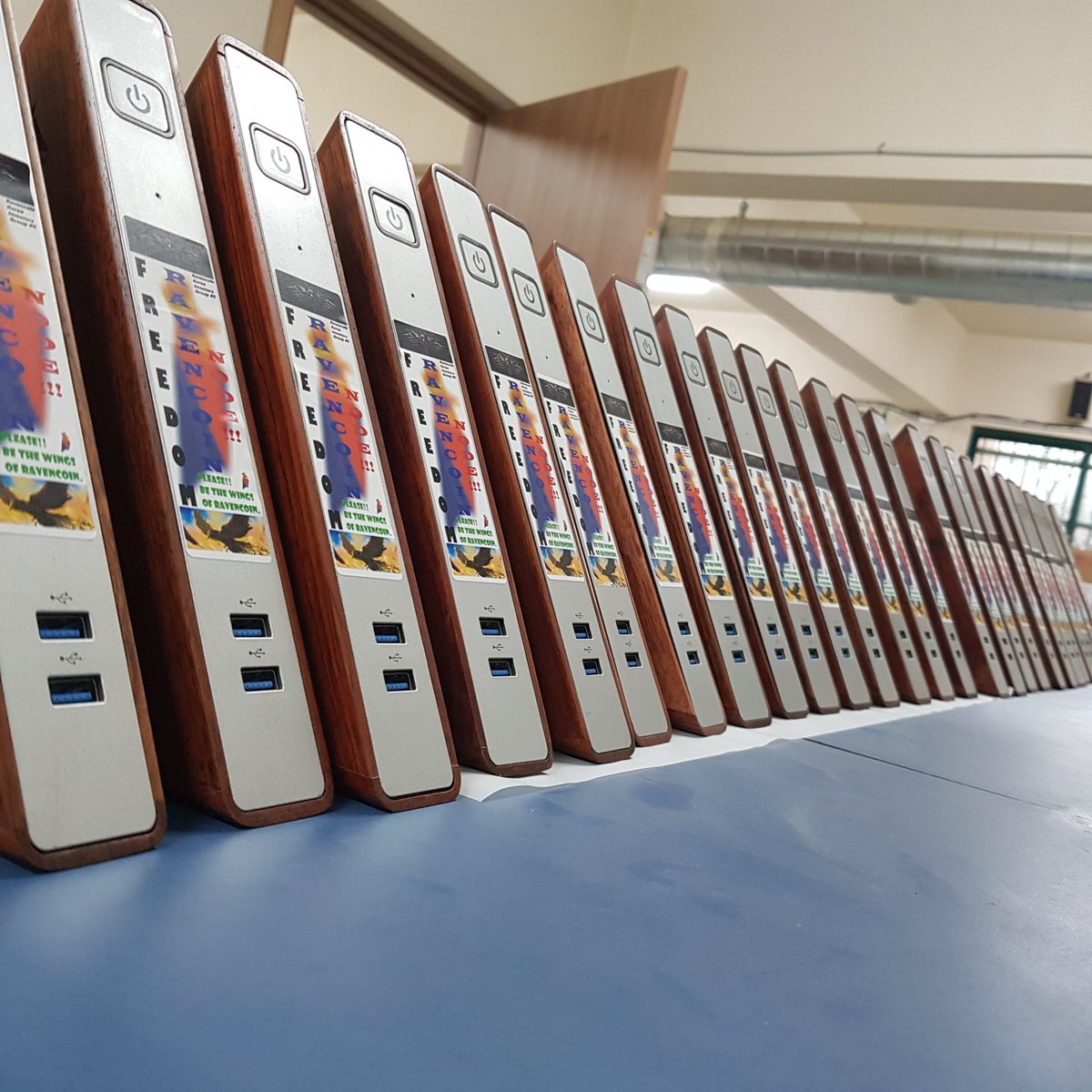 nike8866's tweet photo. Core wallet installation completed for full node.
I will donate to the Korean community soon.
Donating for True Freedom!
Decentralized public blockchain for the future!
Spontaneous donation and enthusiasm! Let's be together!
Our enthusiasm becomes a powerful wing of Ravencoin! https://t.co/9xxk5t0HTy