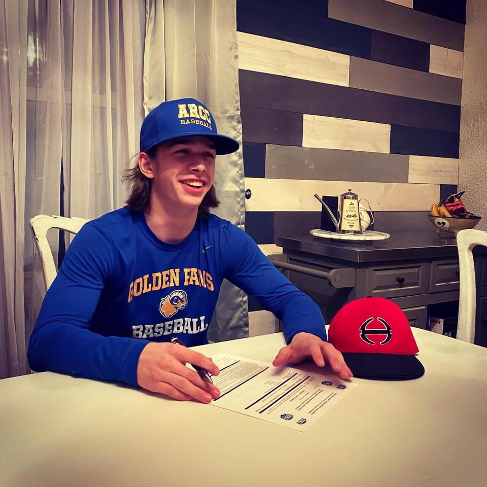 ffgjb's tweet photo. Antonio signed his letter of intent to play baseball for Anoka Ramsey in 2021. So proud of him! @HitmenMilwaukee @ARCCBaseball @TonyKloss @AntonioBarachy @JenniferBarachy https://t.co/U2x1MAldps