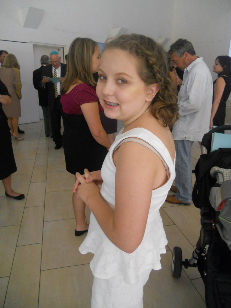 MadiKiper's tweet photo. me at my bat mitzvah in 2012. i thought i looked like a supermodel. https://t.co/UUf4Hvj6zs